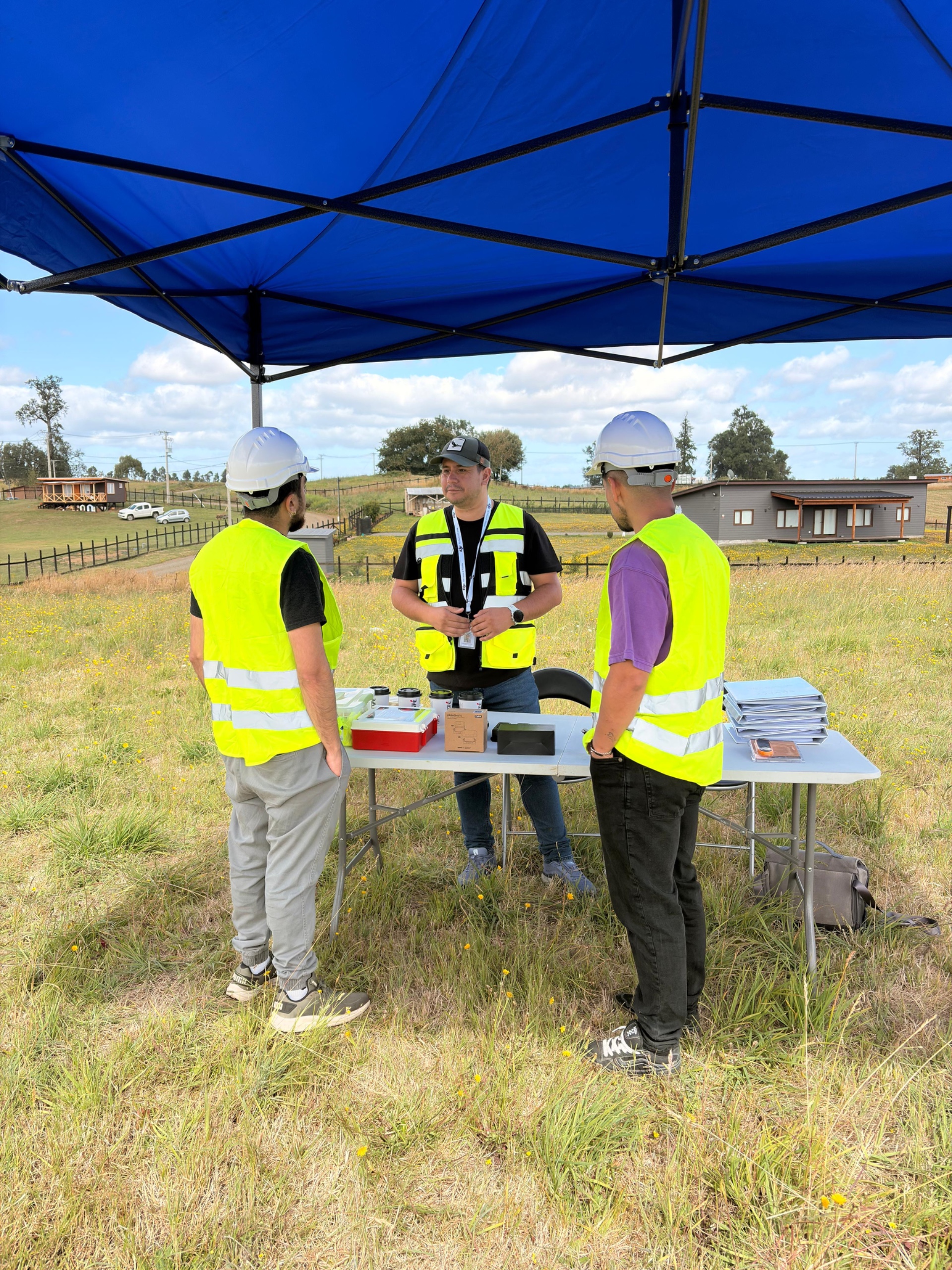 Capacitación RPAS SkyFly Chile - Clase práctica de drones en Osorno